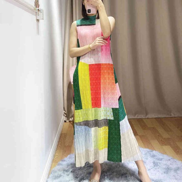 dress miyake fashion fold geometric print sleeveless half high collar a-line, Black;gray
dress miyake fashion fold geometric print sleeveless half high collar a-line, Black;gray
