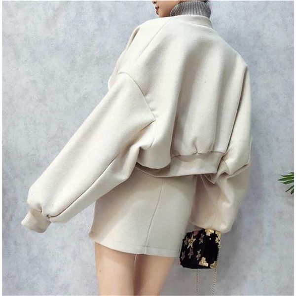 women skirt suits baseball batwing sleeve short coats loose blazer jackets skirts two pieces set lady female cc162 201012, White;black
women skirt suits baseball batwing sleeve short coats loose blazer jackets skirts two pieces set lady female cc162 201012, White;black