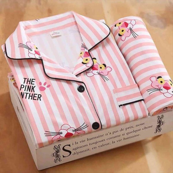 spring and autumn style lapel women sleepwear pajamas cardigan long sleeved trousers cartoon home service ladies suit, Black;red
spring and autumn style lapel women sleepwear pajamas cardigan long sleeved trousers cartoon home service ladies suit, Black;red