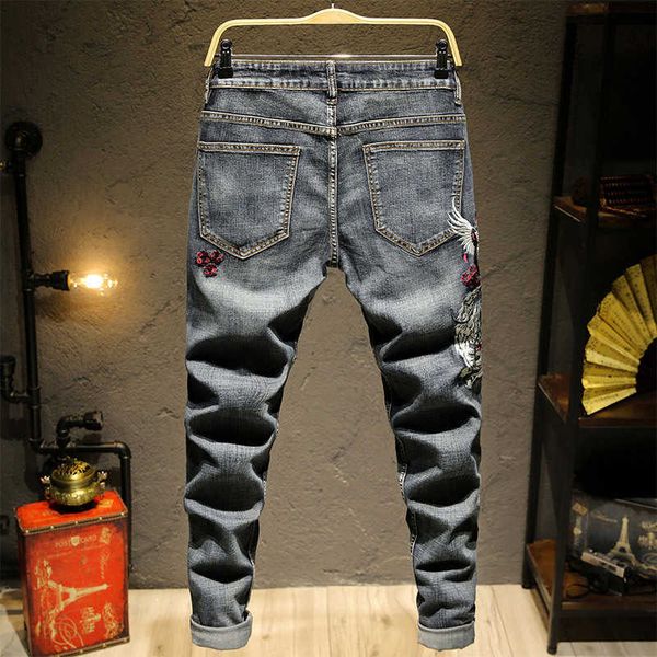 men's jeans jeans streetwear men japanese chinese wind embroidery slim fit hip hop man casual joggers denim trousers plus size 29-40 ow, Blue
men's jeans jeans streetwear men japanese chinese wind embroidery slim fit hip hop man casual joggers denim trousers plus size 29-40 ow, Blue