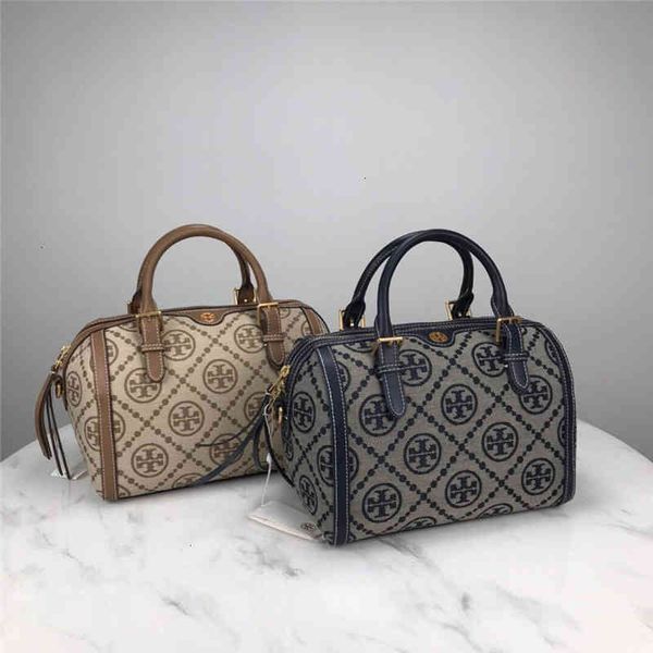 tb new women's 2021 early autumn canvas printed pillow medium single shoulder messenger portable boston bag
tb new women's 2021 early autumn canvas printed pillow medium single shoulder messenger portable boston bag