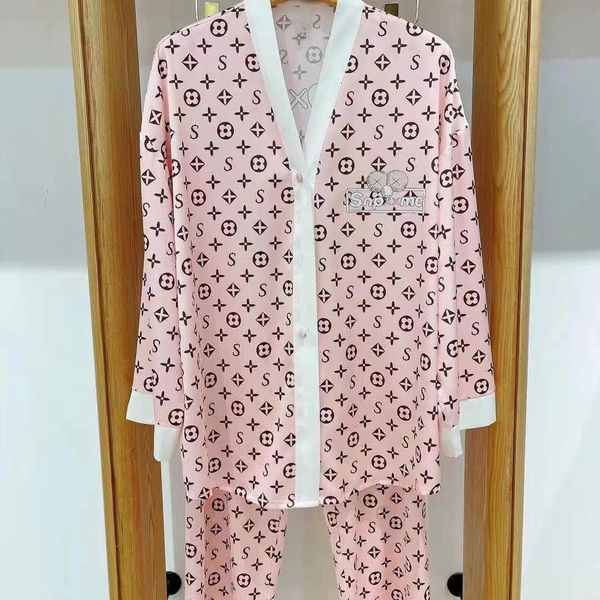 jacquard pattern homewear spring thin sleepwear loose soft long sleeves pajamas set simple comfortable leisure wear, Black;red
jacquard pattern homewear spring thin sleepwear loose soft long sleeves pajamas set simple comfortable leisure wear, Black;red