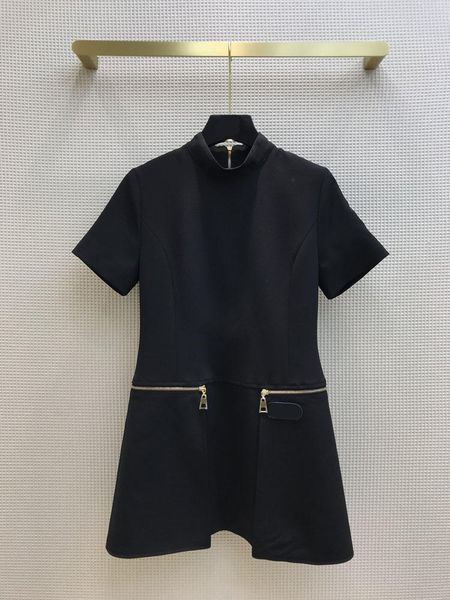 2021 novelty a-line black dress women turtleneck back zipper fly short sleeve mini robe trapeze elegant lady chic runway designer dresses, Black;gray
2021 novelty a-line black dress women turtleneck back zipper fly short sleeve mini robe trapeze elegant lady chic runway designer dresses, Black;gray