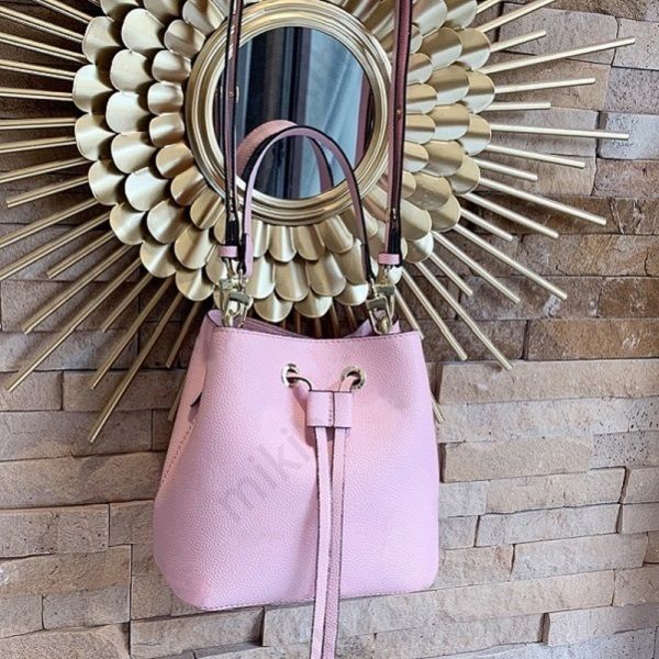 ladies drawstring bag fashion lady bags solid color classic letter mini 20cm womens handbag purse
ladies drawstring bag fashion lady bags solid color classic letter mini 20cm womens handbag purse
