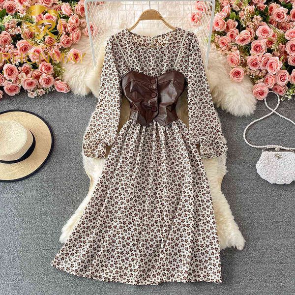 fashion autumn 2021 new fashion printing tight waist dress temperament short cardigan leather sling suit female y1204, Black;gray
fashion autumn 2021 new fashion printing tight waist dress temperament short cardigan leather sling suit female y1204, Black;gray