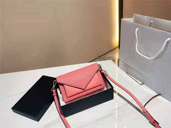 bag 2021 high-quality small square bag luxury designer ladies handbags large-capacity one-shoulder portable diagonal bags personality casual
bag 2021 high-quality small square bag luxury designer ladies handbags large-capacity one-shoulder portable diagonal bags personality casual