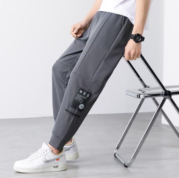 2021 spring pants men's overalls trend loose nine-point beam feet sports casual trousers, Black
2021 spring pants men's overalls trend loose nine-point beam feet sports casual trousers, Black