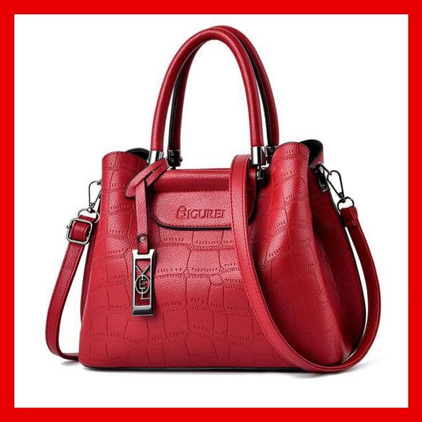 evening bags handbag female 2021 lady mother bag korean version wild crocodile pattern temperament one-shoulder messenger pu leather
evening bags handbag female 2021 lady mother bag korean version wild crocodile pattern temperament one-shoulder messenger pu leather
