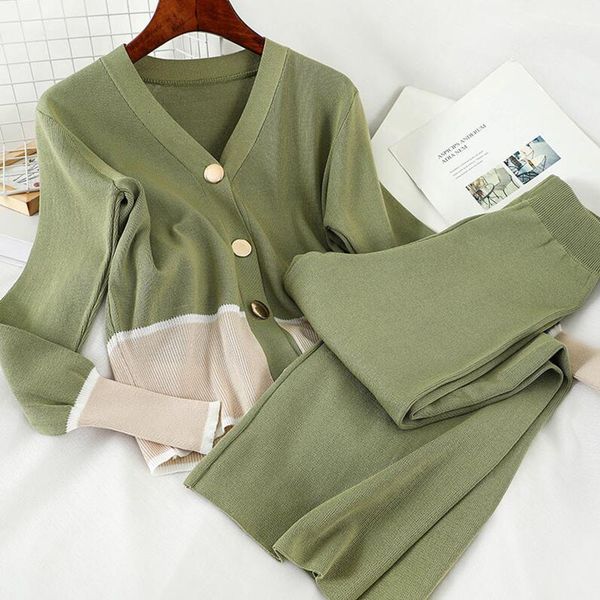 pants women fashion suit autumn v-neck knit loose wide leg pants contrast color casual knitted two-piece set, White
pants women fashion suit autumn v-neck knit loose wide leg pants contrast color casual knitted two-piece set, White