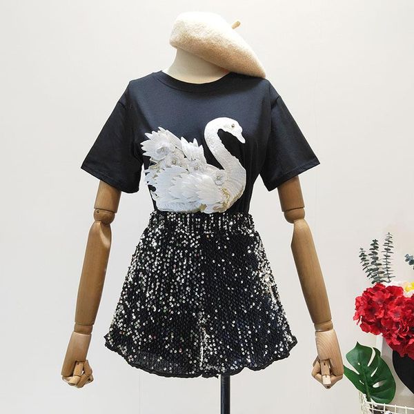 women's tracksuits 2021 summer women fashion o neck cotton t-shirt + bling sequined shorts 2 pcs sets female causal suits a1263, Gray
women's tracksuits 2021 summer women fashion o neck cotton t-shirt + bling sequined shorts 2 pcs sets female causal suits a1263, Gray