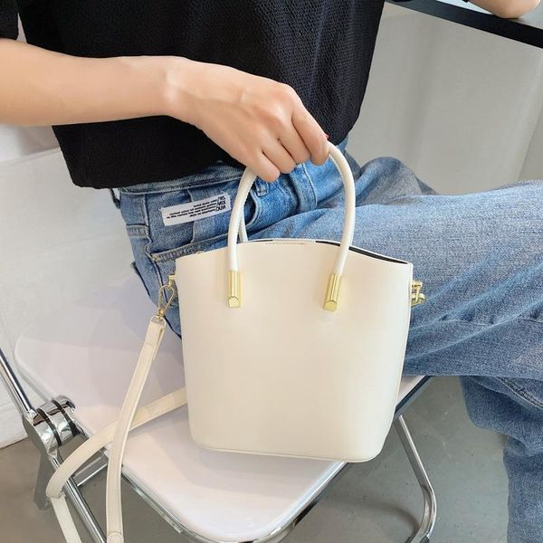 evening bags european and american simple leisure handbag women's bag 2021 fashion trend one shoulder slung bucket
evening bags european and american simple leisure handbag women's bag 2021 fashion trend one shoulder slung bucket