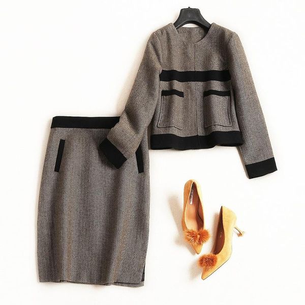 women's two piece pants 2021 fashion clothing autumn and winter round neck long-sleeved shirt high waist ol commuter skirt sui, White
women's two piece pants 2021 fashion clothing autumn and winter round neck long-sleeved shirt high waist ol commuter skirt sui, White