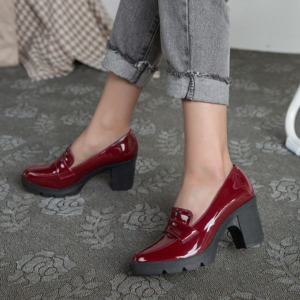 2021 large fashion block small leather single rivet thick high heel's sho, Black
2021 large fashion block small leather single rivet thick high heel's sho, Black