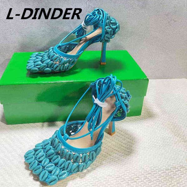 2022 new runway high heel cross tied women sandals square toe genuine leather designer party holiday sandals net sandals y220301, Black
2022 new runway high heel cross tied women sandals square toe genuine leather designer party holiday sandals net sandals y220301, Black