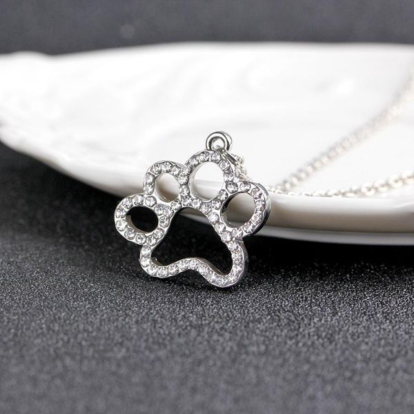 creative fashion hollow love dog claw pendant necklace lady cute sweet wind small and exquisite chains, Silver 
creative fashion hollow love dog claw pendant necklace lady cute sweet wind small and exquisite chains, Silver