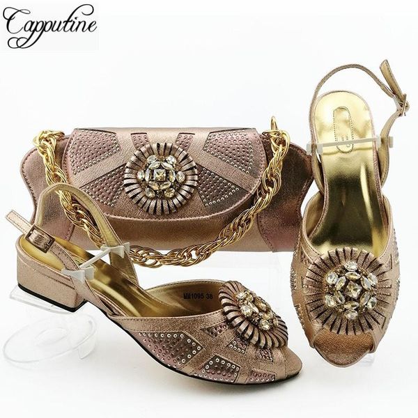 dress shoes wondeful champagne color medium heel sandal and handbag set for party mm1095 height 3.6cm, Black
dress shoes wondeful champagne color medium heel sandal and handbag set for party mm1095 height 3.6cm, Black
