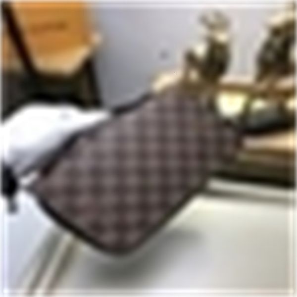 evening brand designer luxury 41503-03 real leather compact long wallets chain wallet pouches key card holders phone cases purse clutches e7, Red;black
evening brand designer luxury 41503-03 real leather compact long wallets chain wallet pouches key card holders phone cases purse clutches e7, Red;black