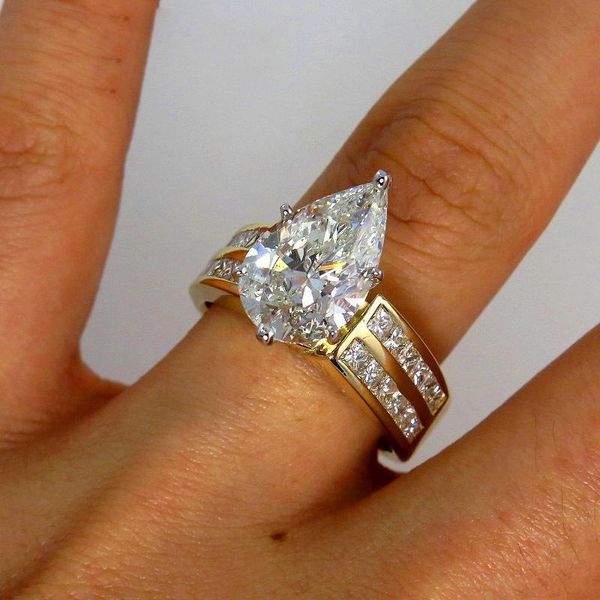 wedding rings luxury female white water drop ring vintage yellow gold big for women promise bridal crystal engagement, Slivery;golden
wedding rings luxury female white water drop ring vintage yellow gold big for women promise bridal crystal engagement, Slivery;golden
