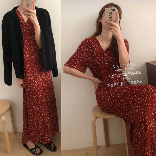 temperament retro v neck high waist short sleeve red floral dress women chiffon a line ankle length summer korean chic vestido 210610, Black;gray
temperament retro v neck high waist short sleeve red floral dress women chiffon a line ankle length summer korean chic vestido 210610, Black;gray