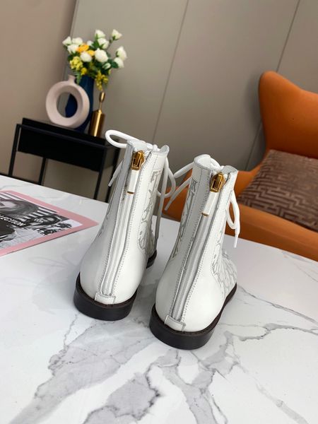 f3md slides ipom slippers designer thongs luxury sandals women mules casual men handmade shoes walking tennis, Black;white
f3md slides ipom slippers designer thongs luxury sandals women mules casual men handmade shoes walking tennis, Black;white