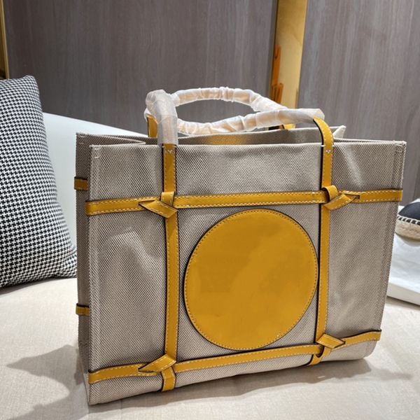 designer bags handbag luxury tote bag high-quality canvas handbags high-capacity fashion brand with exquisite packaging and original box siz
designer bags handbag luxury tote bag high-quality canvas handbags high-capacity fashion brand with exquisite packaging and original box siz