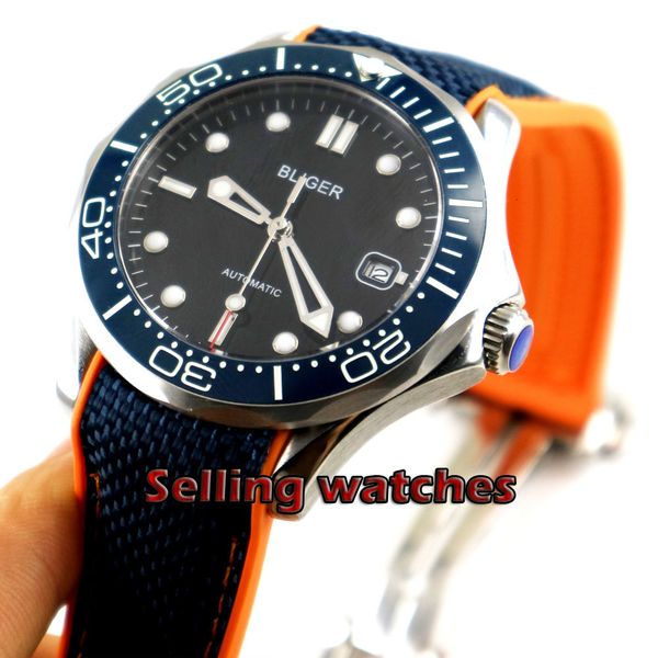 41mm flash black marker plate rubber straps blue ceramic seal sapphire glass date mechanical automatic human watch, Slivery;brown
41mm flash black marker plate rubber straps blue ceramic seal sapphire glass date mechanical automatic human watch, Slivery;brown