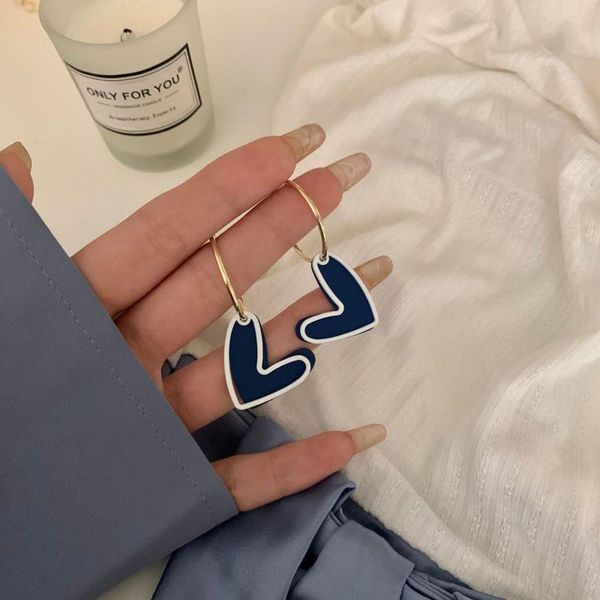 hoop & huggie 2021 korean blue paint heart pendant round circle big earrings for women statement fashion wedding jewelry mujer brincos, Golden;silver
hoop & huggie 2021 korean blue paint heart pendant round circle big earrings for women statement fashion wedding jewelry mujer brincos, Golden;silver