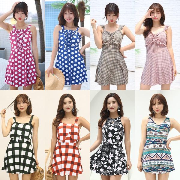 one-piece suits 2021 conservative women's swimsuit skirt-style covering the flesh, thin and small chest gathered swimwear
one-piece suits 2021 conservative women's swimsuit skirt-style covering the flesh, thin and small chest gathered swimwear