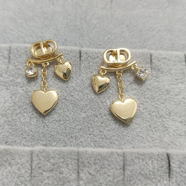 cd size love pattern women's earrings new s925 silver needle inlaid diamond trend su, Golden
cd size love pattern women's earrings new s925 silver needle inlaid diamond trend su, Golden