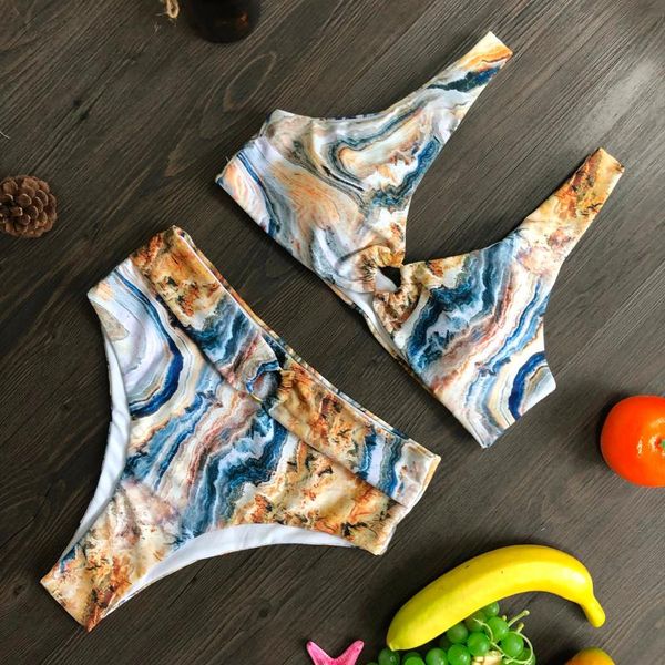 women's swimwear 2021 bikinis tie-dye print swimming suit for women swimsuit high waist padded push-up bikini set ropa mujer, White;black
women's swimwear 2021 bikinis tie-dye print swimming suit for women swimsuit high waist padded push-up bikini set ropa mujer, White;black