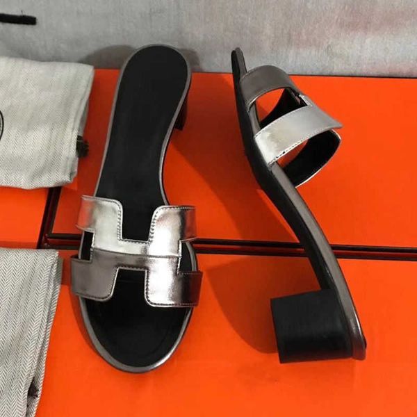 h slippers women's summer fashion wear korean version medium high heels leather sandals travel beach thick heel h slippers 5gx9, Black
h slippers women's summer fashion wear korean version medium high heels leather sandals travel beach thick heel h slippers 5gx9, Black