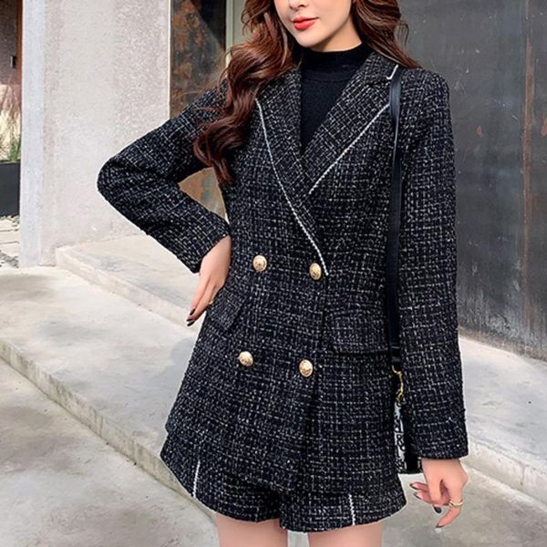 women's tracksuits 2021 vintage two-piece set women bright silk blended plaid tweed jackets + high waist woolen shorts office ladies su, Gray
women's tracksuits 2021 vintage two-piece set women bright silk blended plaid tweed jackets + high waist woolen shorts office ladies su, Gray