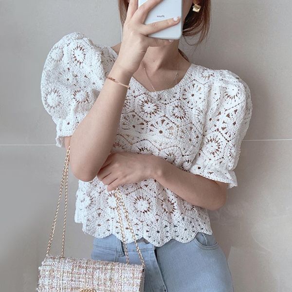 women's blouses & shirts 2021 summer western style v-neck hollow crocheted breathable comfortable loose puff sleeves shirt top, White
women's blouses & shirts 2021 summer western style v-neck hollow crocheted breathable comfortable loose puff sleeves shirt top, White