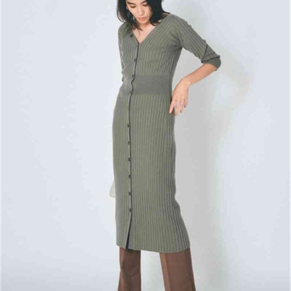 spring half sleeve woman knit dress temperament v-neck button up women knitted dresses elegant slim party vestido de mujer 210514, Black;gray
spring half sleeve woman knit dress temperament v-neck button up women knitted dresses elegant slim party vestido de mujer 210514, Black;gray