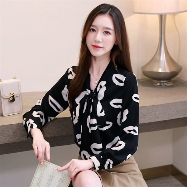 spring autumn women's blouses lace-up bowknot chiffon shirt korean style loose thin printed long sleeve female gx309 210507, White
spring autumn women's blouses lace-up bowknot chiffon shirt korean style loose thin printed long sleeve female gx309 210507, White