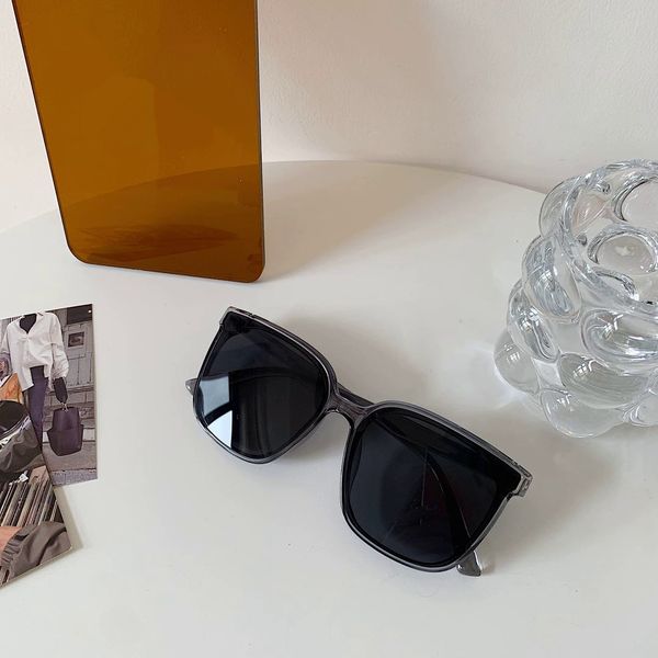 designer sunglasses fashion sunglass for women eyeglasses classic glasses luxury highultraviolet polarized uv400 glass with boxed gift, White;black
designer sunglasses fashion sunglass for women eyeglasses classic glasses luxury highultraviolet polarized uv400 glass with boxed gift, White;black