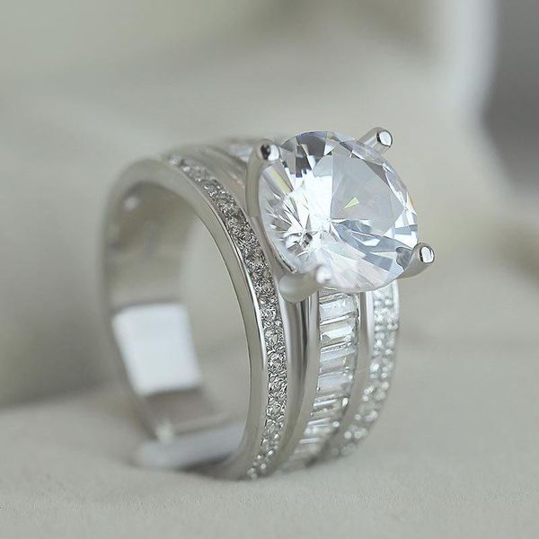 luxury engagement ring with big cubic zircon fashion crystal jewelry for women propose present girlfriend wedding rings, Slivery;golden
luxury engagement ring with big cubic zircon fashion crystal jewelry for women propose present girlfriend wedding rings, Slivery;golden