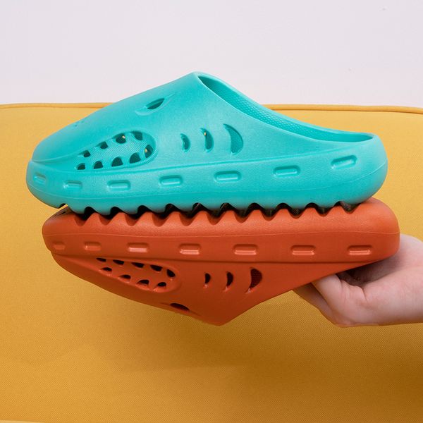 2021 summer new couple sandals and slippers comfortable wear-resistant breathable and personalized hole shoes couple slippers, Black
2021 summer new couple sandals and slippers comfortable wear-resistant breathable and personalized hole shoes couple slippers, Black