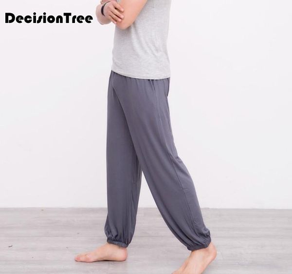 yoga outfits 2021 gym training men pants fitness running breathable pant tai chi sport workout trainning sweatpants, White;red
yoga outfits 2021 gym training men pants fitness running breathable pant tai chi sport workout trainning sweatpants, White;red