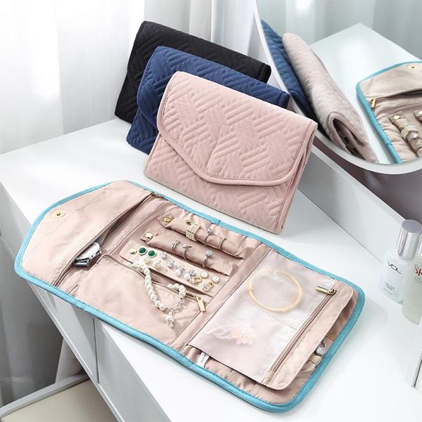 storage bags fashion portable jewelry bag envelope with zipper partition structure magnetic lock clutch
storage bags fashion portable jewelry bag envelope with zipper partition structure magnetic lock clutch