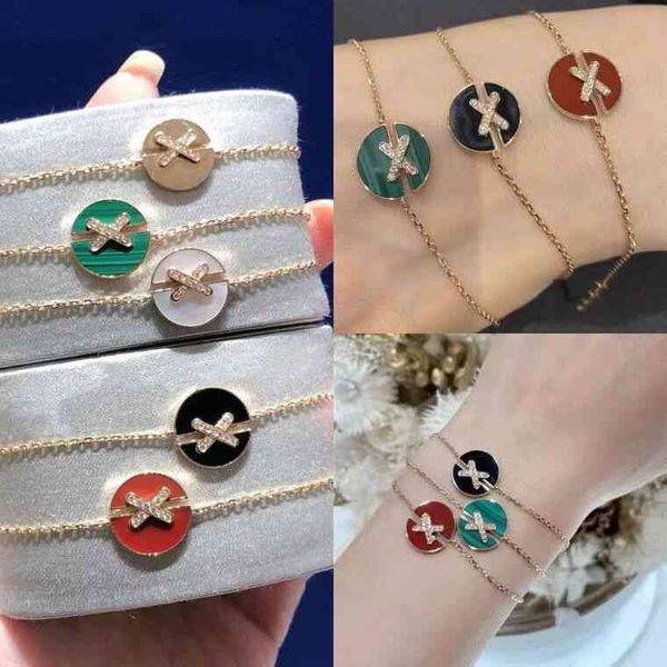 the new xiaoshangjia necklace 925 sterling silver plated 18k gold shangjia round edge necklace cross letter white shell pendant, Black
the new xiaoshangjia necklace 925 sterling silver plated 18k gold shangjia round edge necklace cross letter white shell pendant, Black