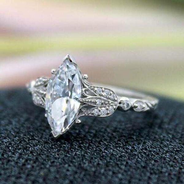 wedding rings caoshi modern women proposal ring trend design dazzling zirconia exquisite accessories stylish jewelry, Slivery;golden
wedding rings caoshi modern women proposal ring trend design dazzling zirconia exquisite accessories stylish jewelry, Slivery;golden