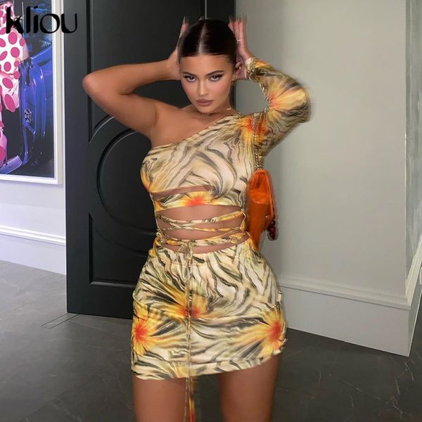 2021kliou lace up floral print mini dresses women bandage one shoulder skinny bodycon clubwear female fashion outfits 2021 hot, Black;gray
2021kliou lace up floral print mini dresses women bandage one shoulder skinny bodycon clubwear female fashion outfits 2021 hot, Black;gray