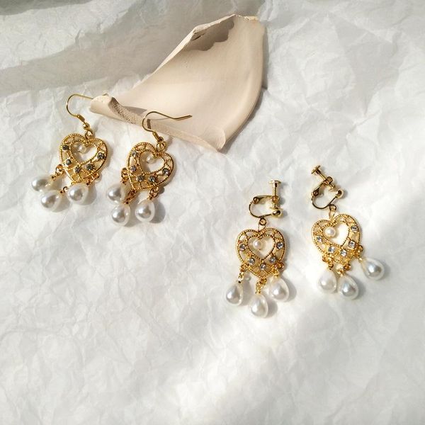 clip-on & screw back baroque simulated water drop pearls clip on earrings dreamcatcher hollow heart non pierced for women ears no hole, Silver
clip-on & screw back baroque simulated water drop pearls clip on earrings dreamcatcher hollow heart non pierced for women ears no hole, Silver