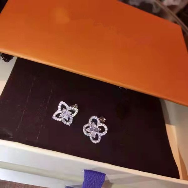 luxury women stud silver plated unsymmetrical classic earrings for elegant girls gift jewelry high quality, Golden;silver
luxury women stud silver plated unsymmetrical classic earrings for elegant girls gift jewelry high quality, Golden;silver