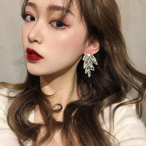 hoop & huggie high-grade 2021 trendy korean graceful online influencer exaggerated western style female earrings, Golden;silver 
hoop & huggie high-grade 2021 trendy korean graceful online influencer exaggerated western style female earrings, Golden;silver