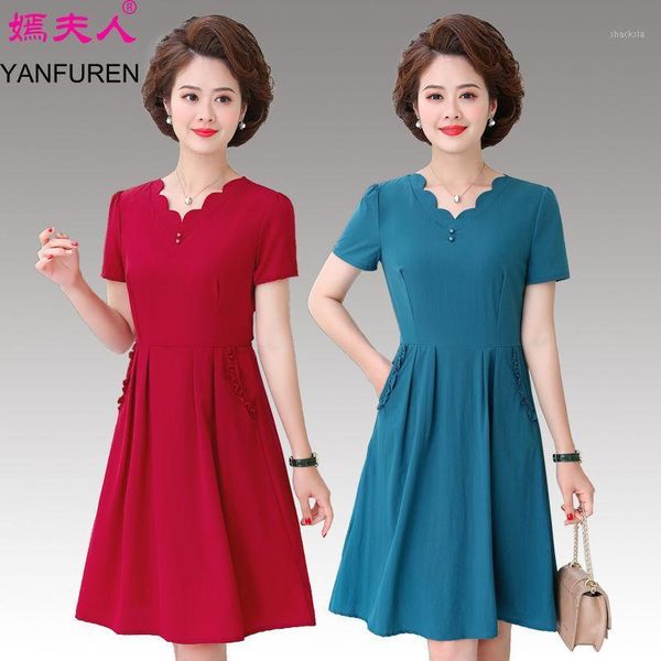 casual dresses mother's dress summer middle aged lady women's slim and foreign temperament small man, Black;gray
casual dresses mother's dress summer middle aged lady women's slim and foreign temperament small man, Black;gray