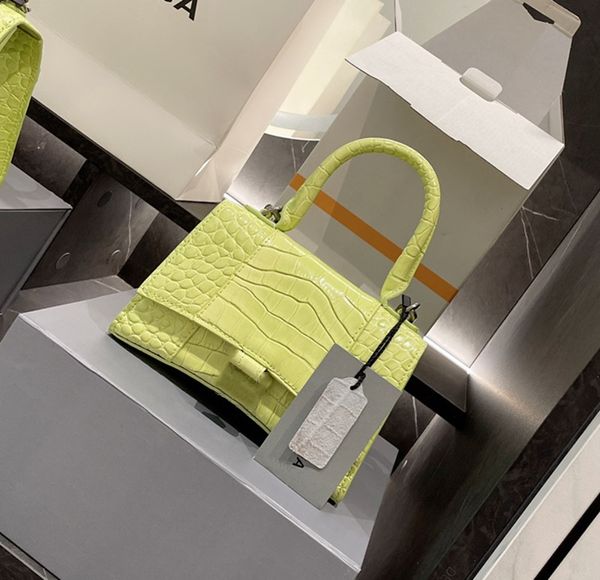 designer womens bags internet celebrity same style genuine leather hourglass bag buckle handbag shoulder messenger
designer womens bags internet celebrity same style genuine leather hourglass bag buckle handbag shoulder messenger