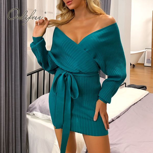 autumn women knitted long sleeve elegant lady belted bodycon short sweater dress 210415, Black;gray
autumn women knitted long sleeve elegant lady belted bodycon short sweater dress 210415, Black;gray