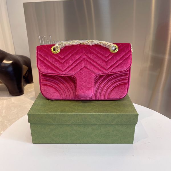 2021 autumn new womam handbag crossbody bag golden lock women luxurys designers velvet surface genuine leathe shoulder bags 4 colors 
2021 autumn new womam handbag crossbody bag golden lock women luxurys designers velvet surface genuine leathe shoulder bags 4 colors